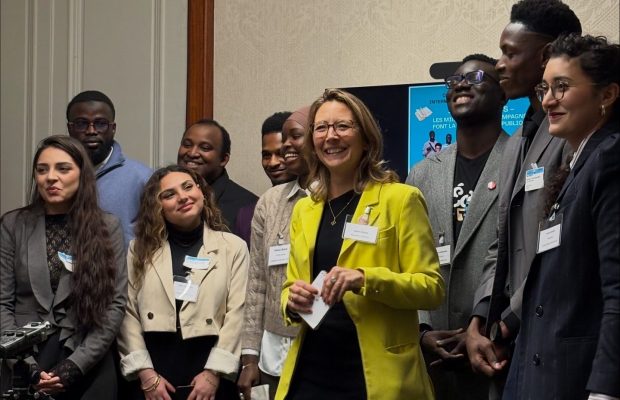 D1504D5E-5571-420E-AF33-151DD6F8FD39